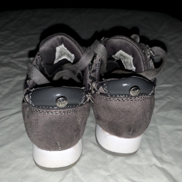 MICHAEL Michael Kors Lil Milano toddler sneakers - Picture 2 of 5